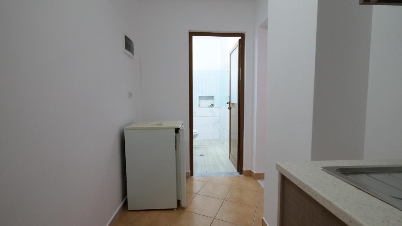 Kiri S.Apartaments Sarandë Exterior foto
