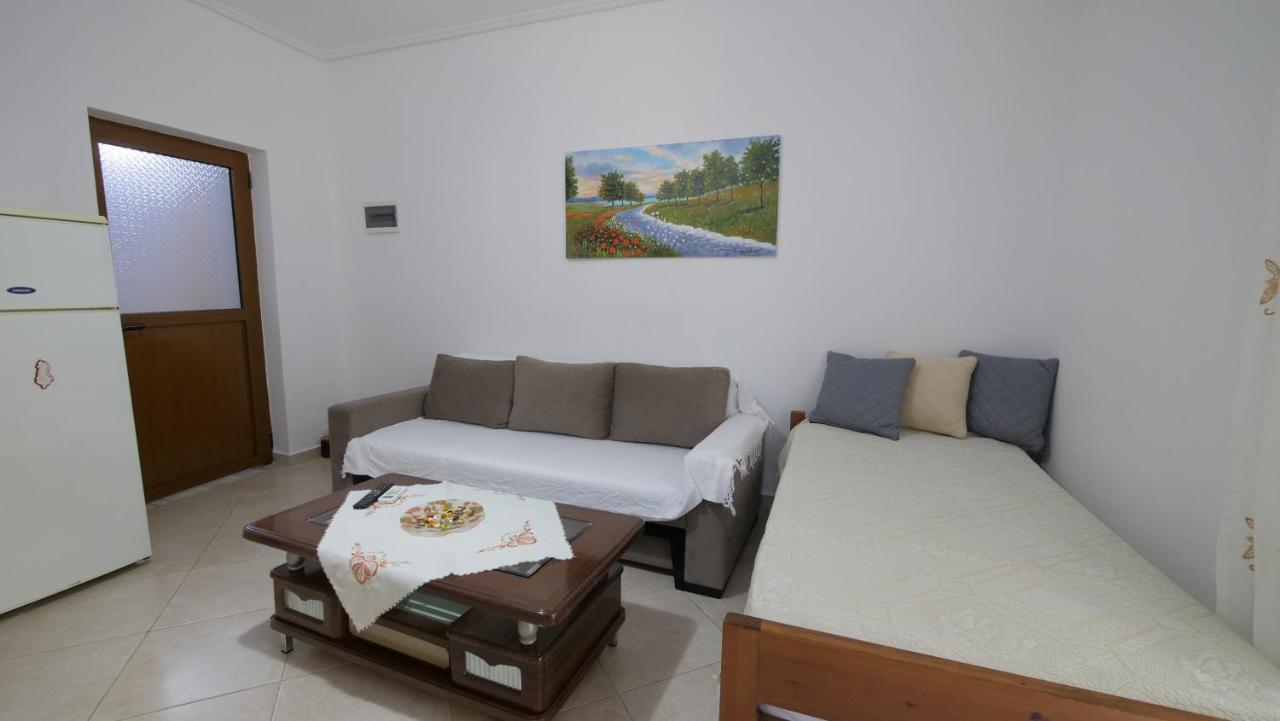 Kiri S.Apartaments Sarandë Exterior foto
