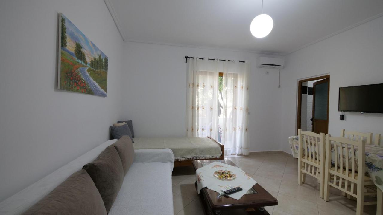 Kiri S.Apartaments Sarandë Exterior foto